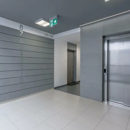 Chill Wola Center * Varsovia